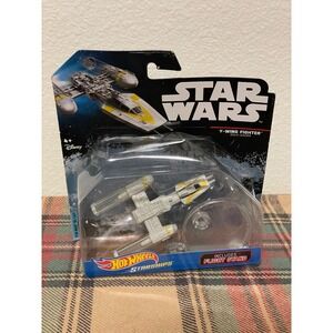 Hot Wheels Starships Y-Wing Fighter Gold Leader New Gray Die-cast Star Wars Toy